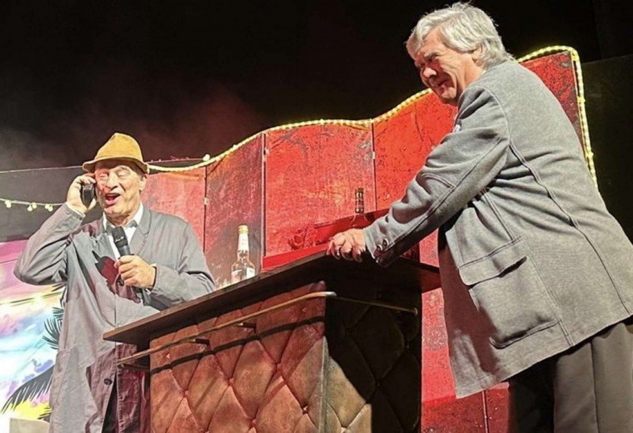 + Theater im Rathaus Dachgeschosswohnung Essen